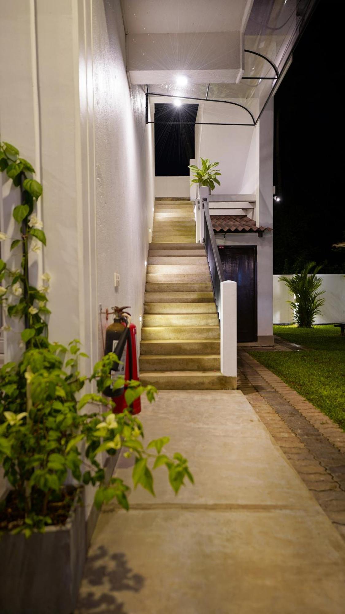 Weleges Place Hikkaduwa Buitenkant foto